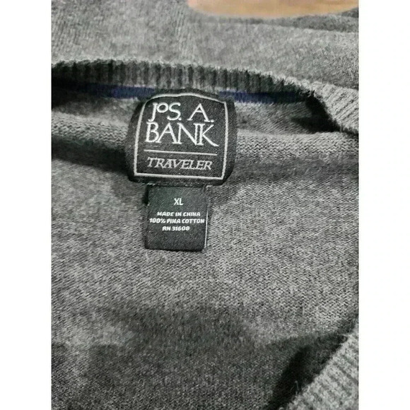 Jos. A. Bank Men's Traveler V-Neck Sweater Size XL Gray 100% Merino Wool - Picture 4 of 6